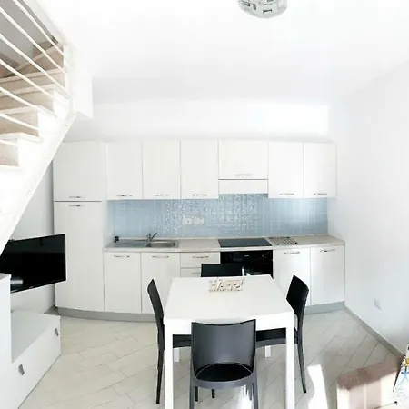 Affittimoderni Bouganville Apartment